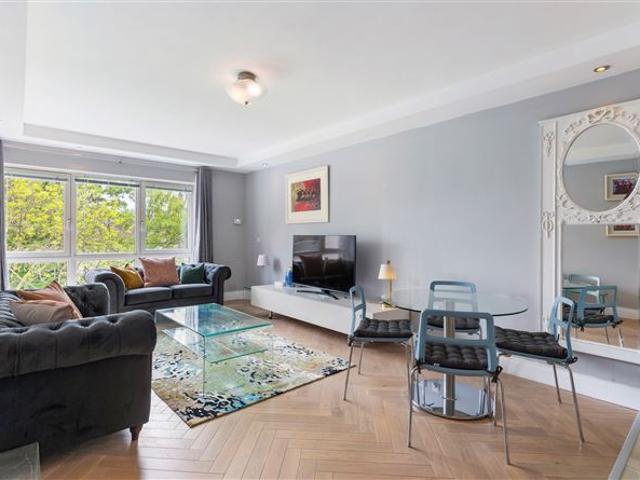 Apartment to rent in Bluebell, North Tipperary