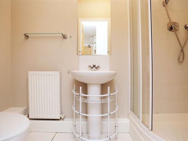 Apartment to rent in Bluebell, North Tipperary