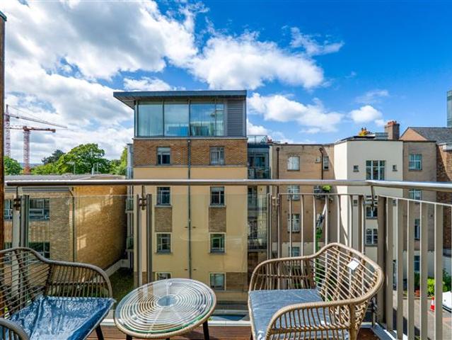 Apartment to rent in Bluebell, North Tipperary