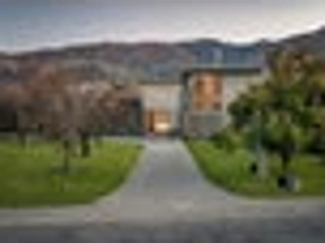 House for sale in Otakou