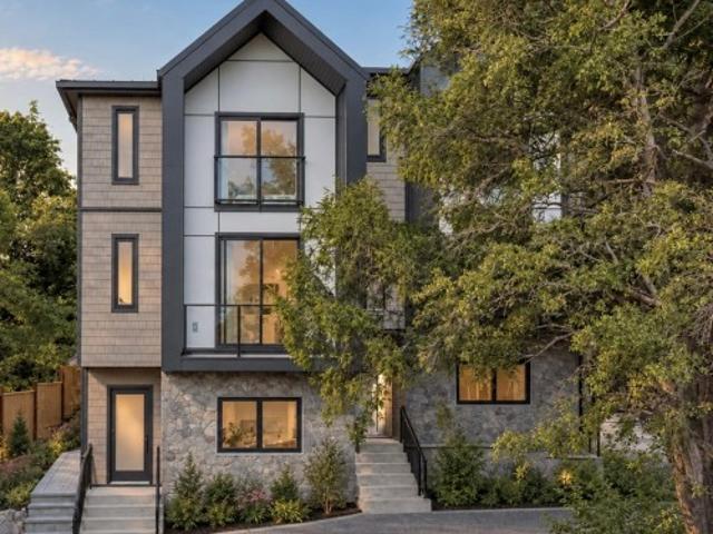 House for sale in Gonzales, Victoria