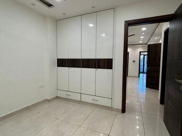 Property for rent in Deri