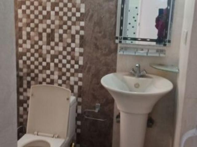 Flat for rent in Deri