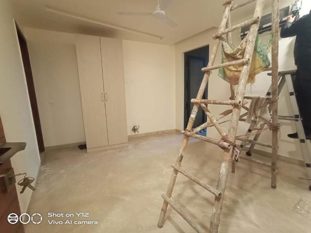 Property for rent in Deri