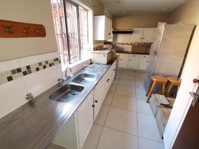 House for rent in Waterkloof, Gauteng