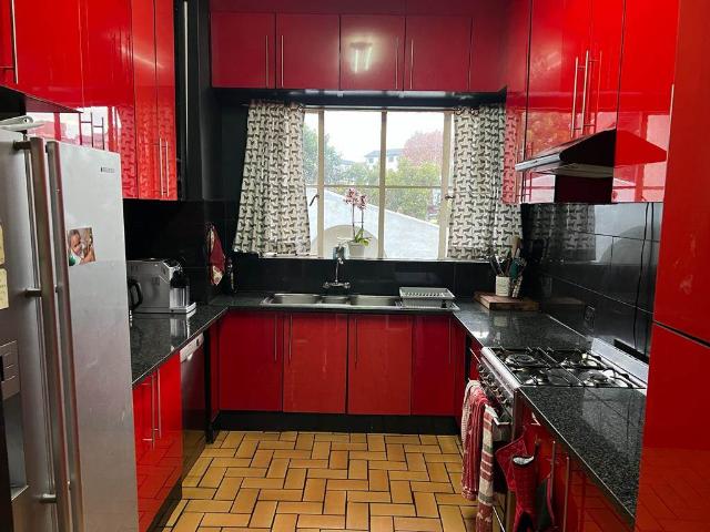 Townhouse for sale in Johannesburg, North & Sandton