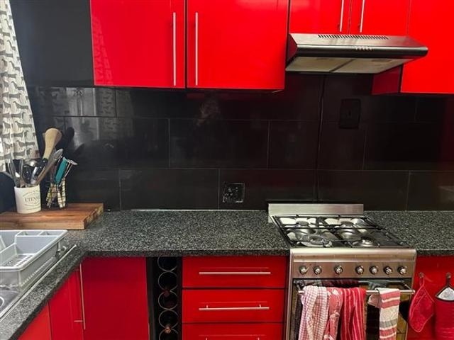 Townhouse for sale in Johannesburg, North & Sandton