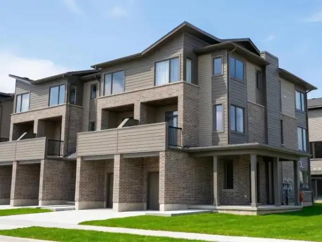 Townhouse for rent in London, Southwestern Ontario