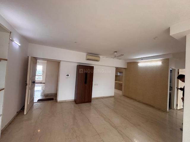 Flat for rent in Bandra East, Mumbai