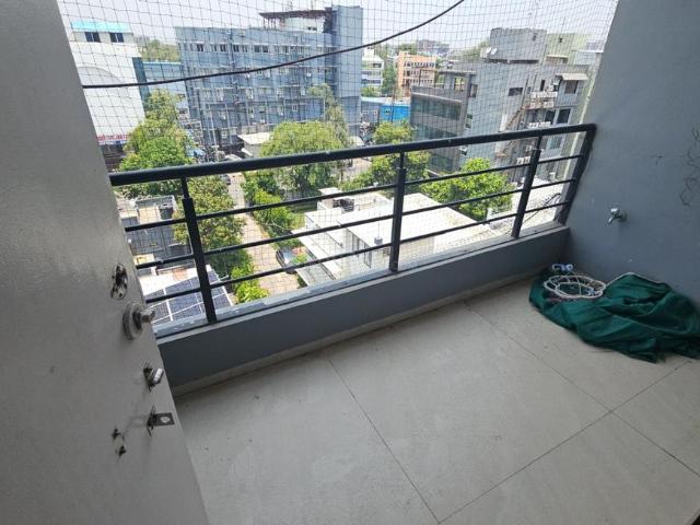 Flat for rent in Madya