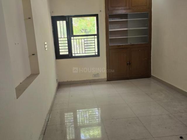 Flat for rent in West Delhi, Deri