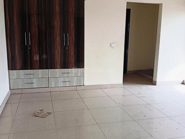 Flat for rent in Noida