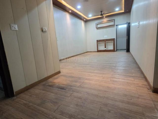 Flat for rent in Paschim Vihar, Delhi