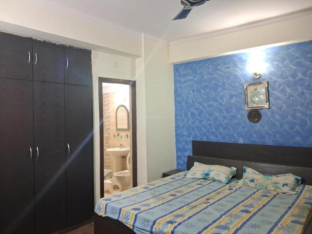 Flat for rent in Sector 120, Noida