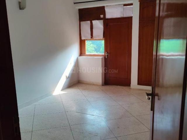 Flat for rent in Deri