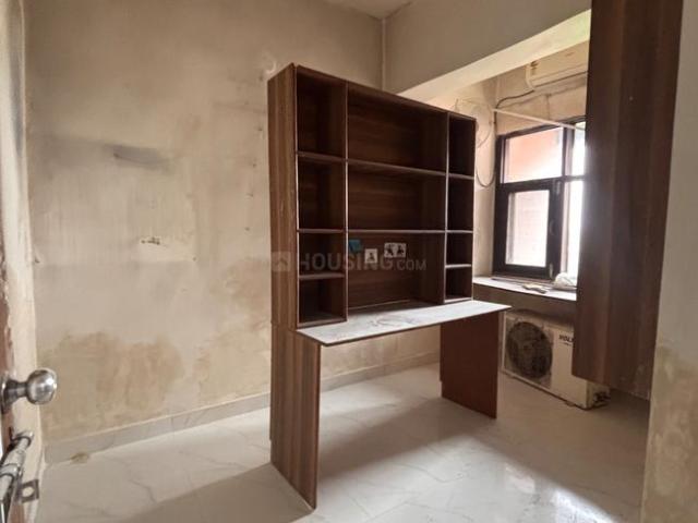 Flat for rent in Deri