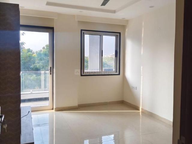 Flat for rent in Deri