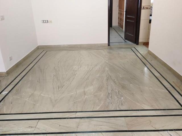 Flat for rent in Deri
