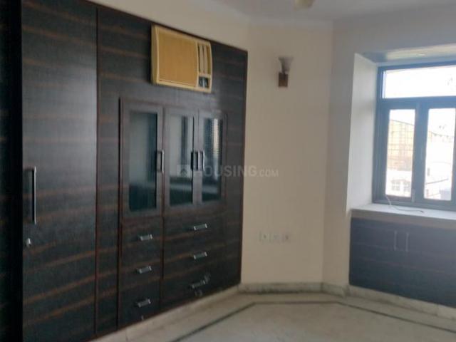 Flat for rent in Deri
