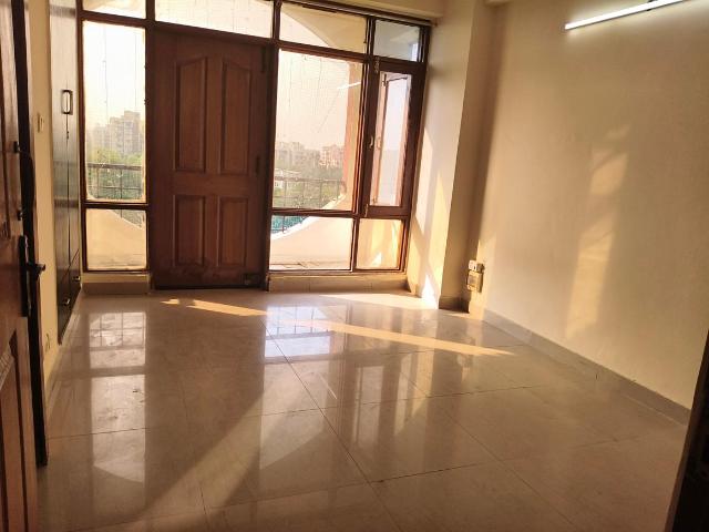 Flat for rent in Deri