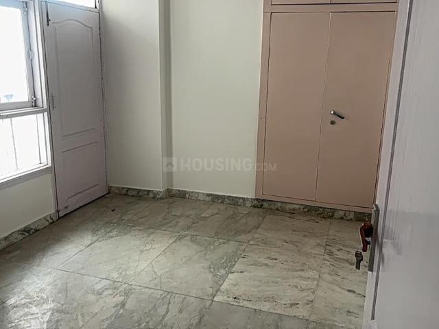 Flat for rent in South West Delhi, Deri