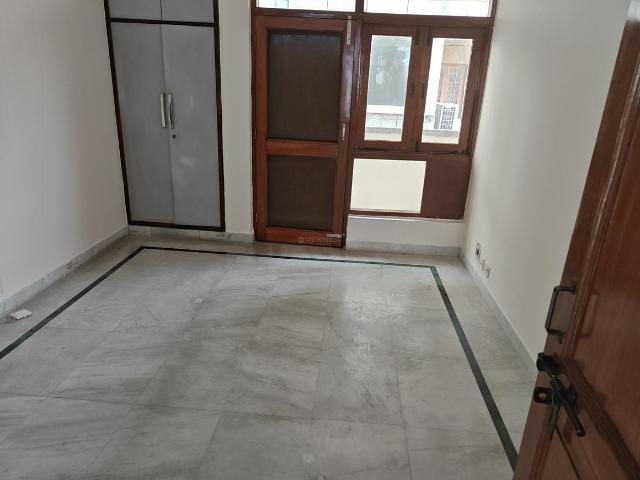 Flat for rent in South West Delhi, Deri