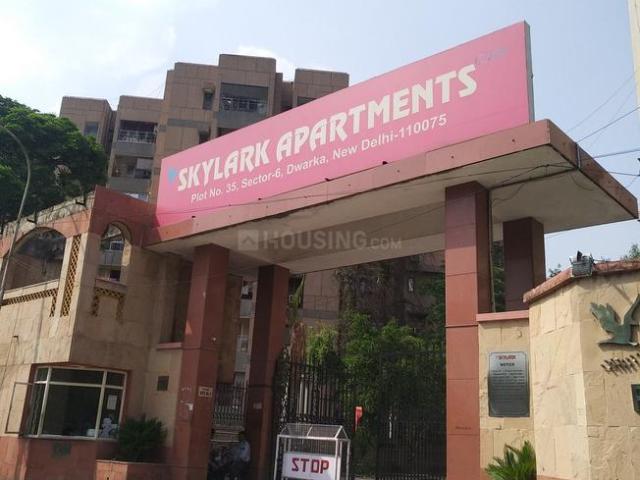 Flat for rent in South West Delhi, Deri