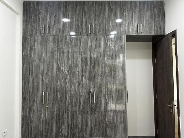 Flat for rent in Hariana