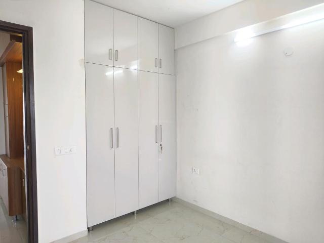 Flat for rent in Hariana