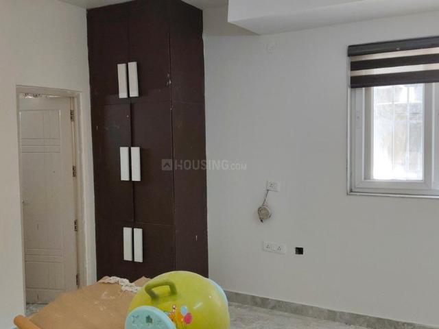 Flat for rent in South West Delhi, Deri