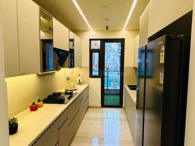 Flat for sale in North West Delhi, Deri
