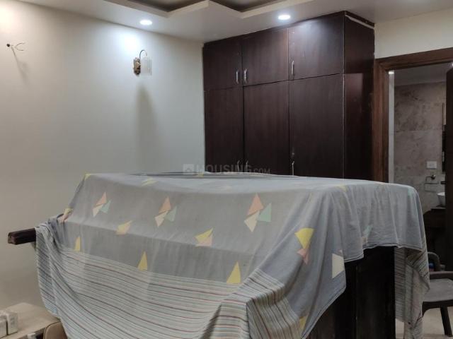 Flat for rent in Deri