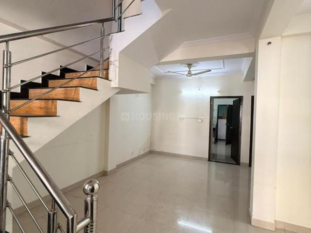 Duplex for rent in Madya