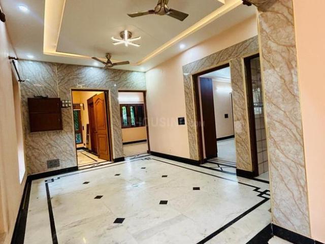 Duplex for rent in Deri