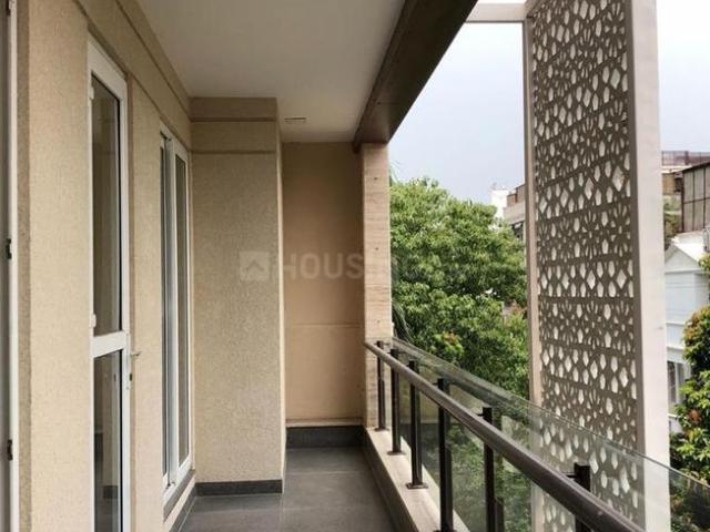 Flat for rent in Deri