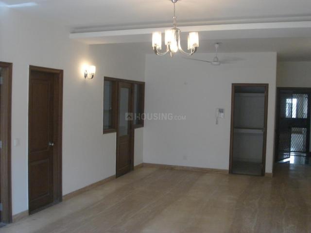Flat for rent in Deri
