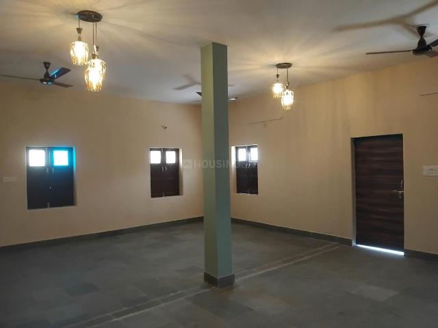 Flat for rent in Banaras Ghats, Varanasi