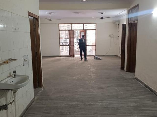 Flat for rent in East Delhi, Deri