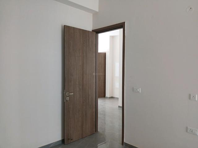 Flat for rent in Hariana