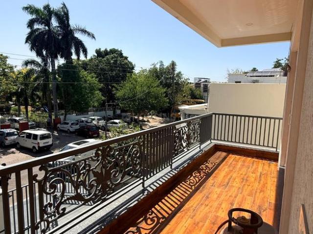 Flat for rent in 8C, Chandigarh