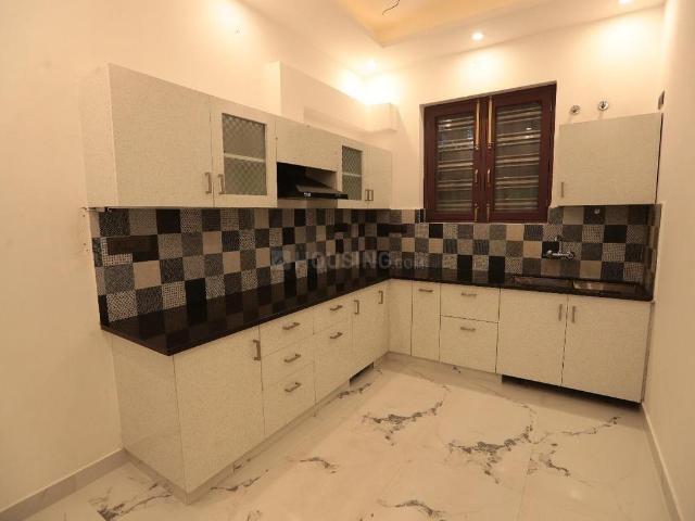 Flat for rent in Deri