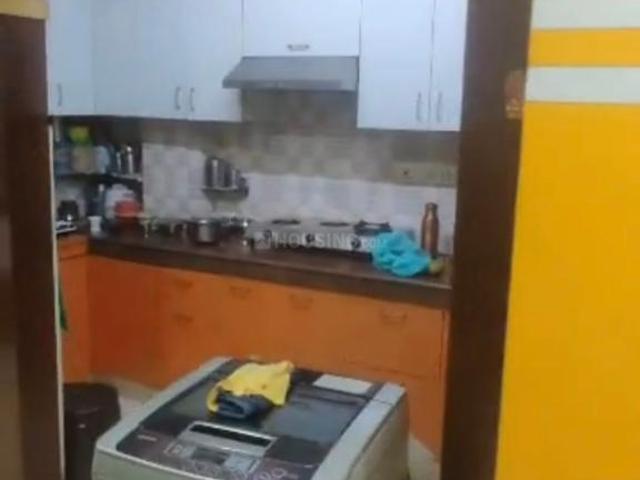 Flat for sale in North East Delhi, Deri