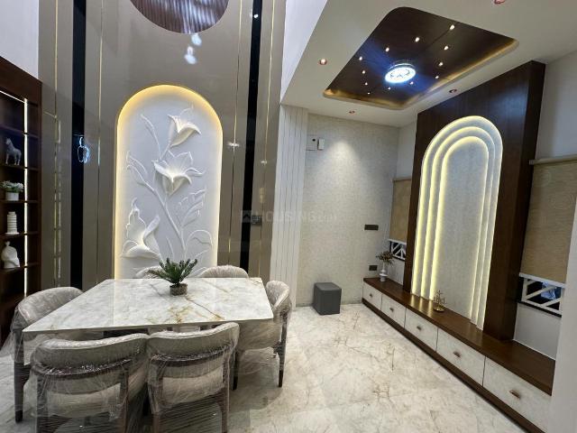 House for sale in Madya