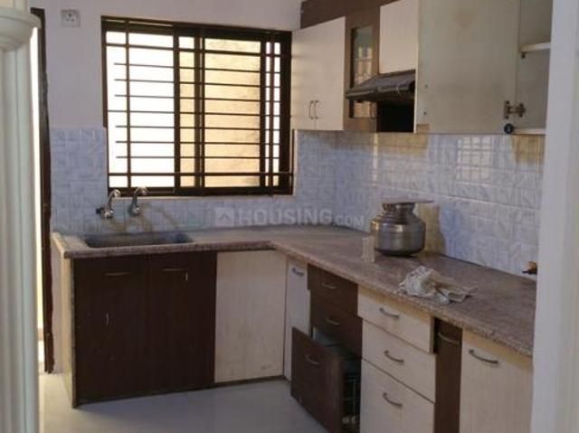 House for sale in Madya