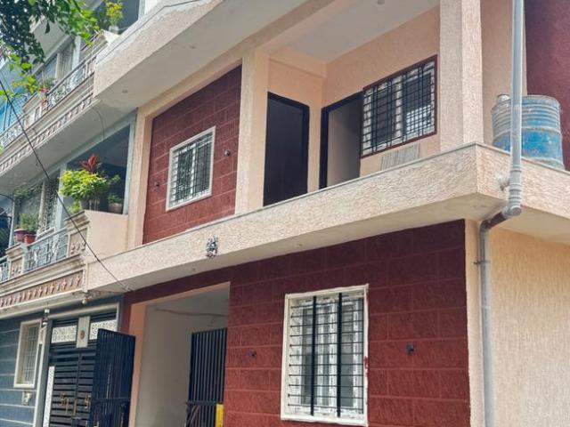House for sale in Madya