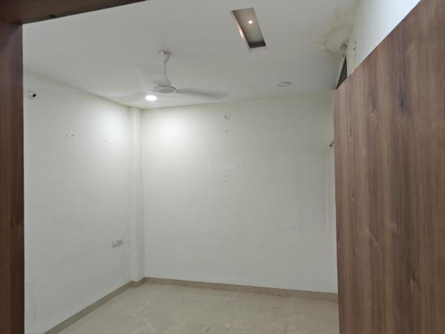 House for sale in Madya