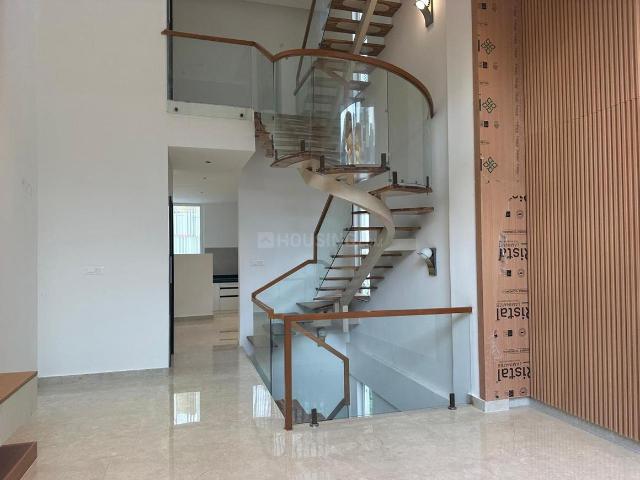 House for sale in Bangalore North, Cox Town - Bangalore