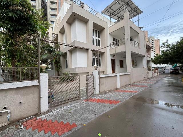House for sale in Naranpura - Ahmedabad, Gujarat