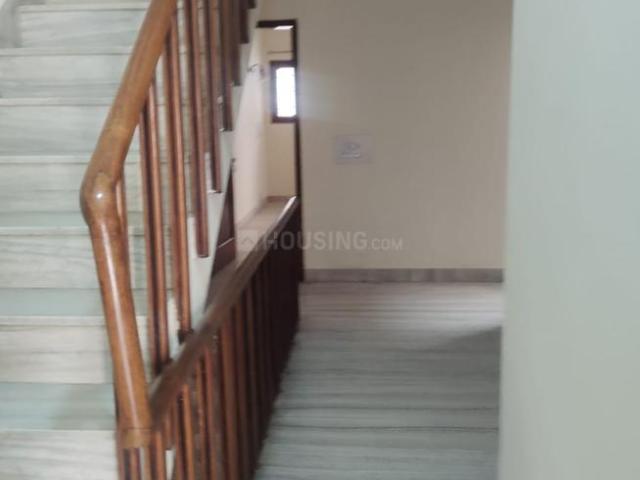 House for rent in Deri