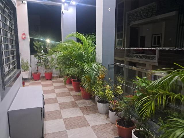 House for rent in Madya